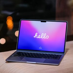 MacBook Air M4 来了，轻到离谱、快到上头！