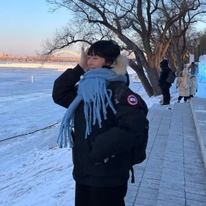 Canada Goose无毛领款Chilliwack 羽绒夹克 黑色