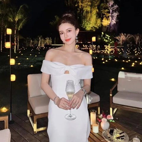 Self-Portrait博主@Irene林恩如蝴蝶结露肩短连衣裙