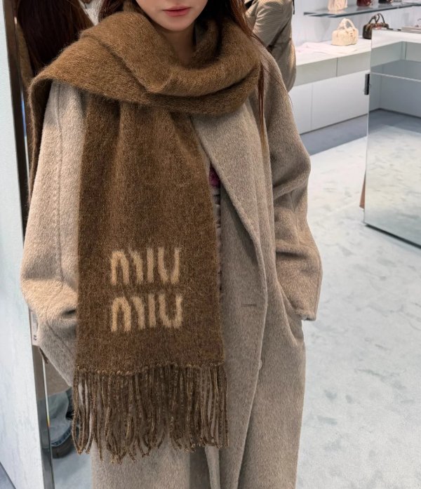 标志马海毛围巾