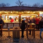 Charlottenburg 圣诞市集热红酒 喝 一杯暖到脚趾尖