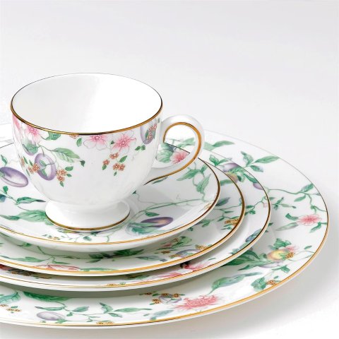 Wedgwood甜梅餐盘20cm