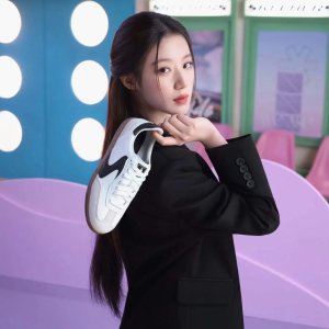 4.3折起！基础款袜子€2.6/双