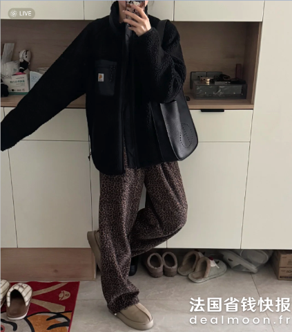 Carhartt摇粒绒爱好者 @一只皮兔黑色抓绒夹克