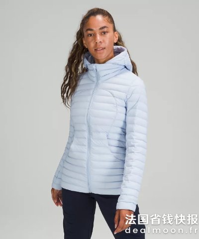 Lululemon婴儿蓝羽绒服