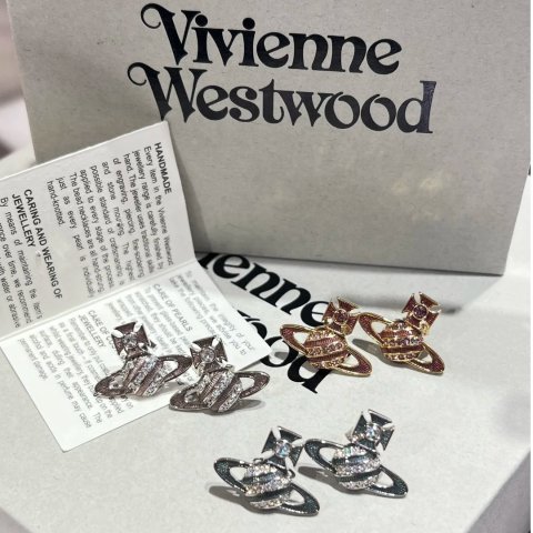 Vivienne Westwood土星耳钉