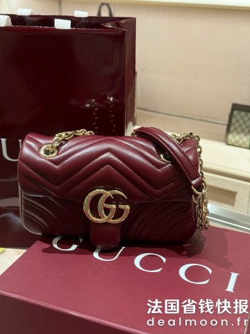 Gucci酒红色好适合过年的氛围@ 小七月GG Marmont 红色链条钱包