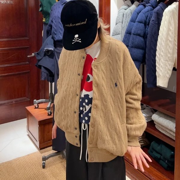 纽纹针织棒球服