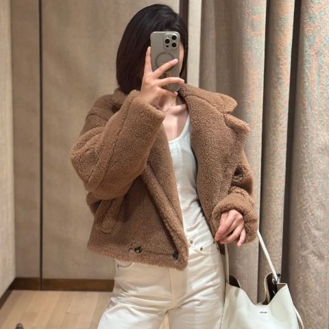 Max Mara更适合亚洲人的剪裁短款泰迪熊夹克