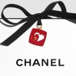 Chanel香奈儿 2026情人节限定吊坠 镂空双心白送！