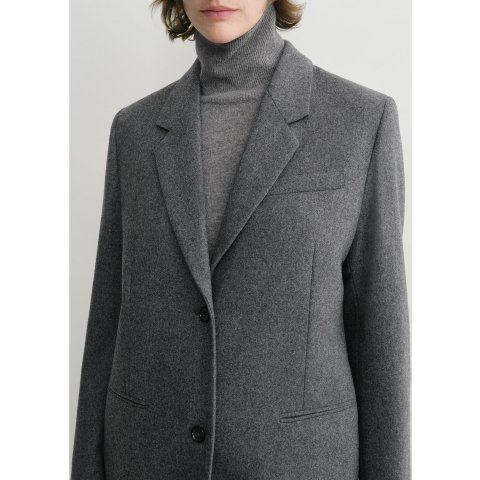 Slim-fit 羊毛西装外套