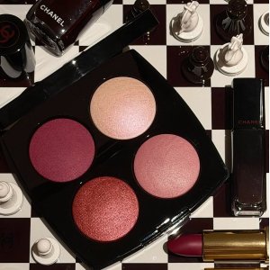 7折 €65收Chanel限定眼影盘