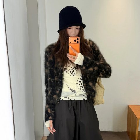 动物纹羊毛开衫