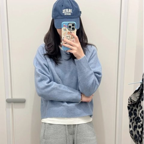 腮蓝色  女士羊毛圆领毛衣