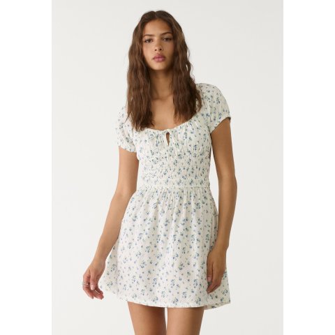 Stradivarius碎花连衣裙