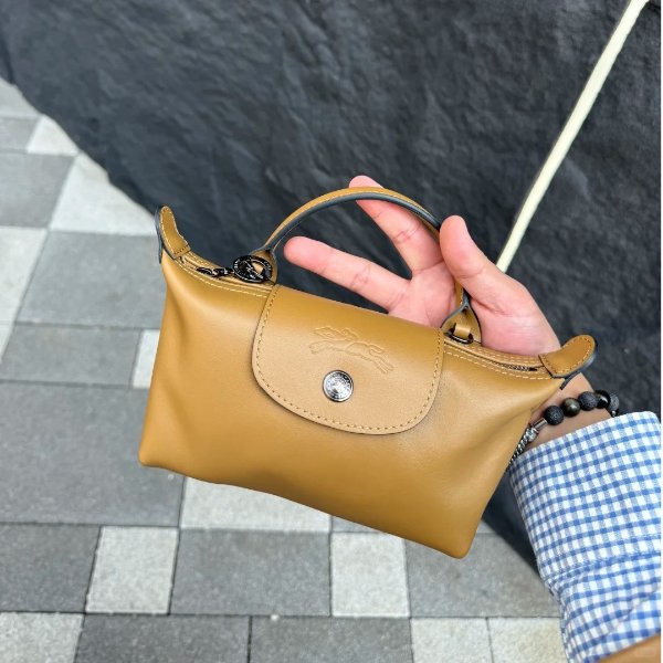 皮革mini饺子包 烟草色