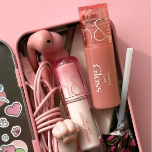 果汁唇釉€5 固体唇蜜€6