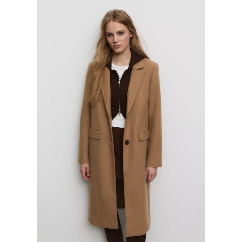 Stradivarius爆款驼色大衣