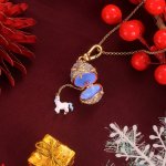 Selenichast 开运首饰 极地蝴蝶链€24 “马”到功成手链€42