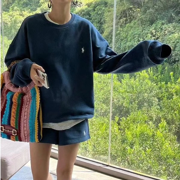 海军蓝棉混纺卫衣