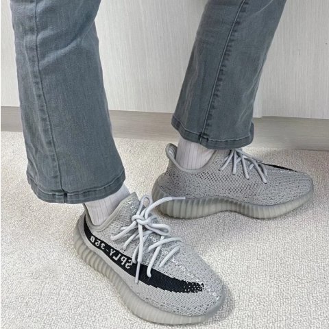 Yeezy Boost 350 V2 休闲鞋