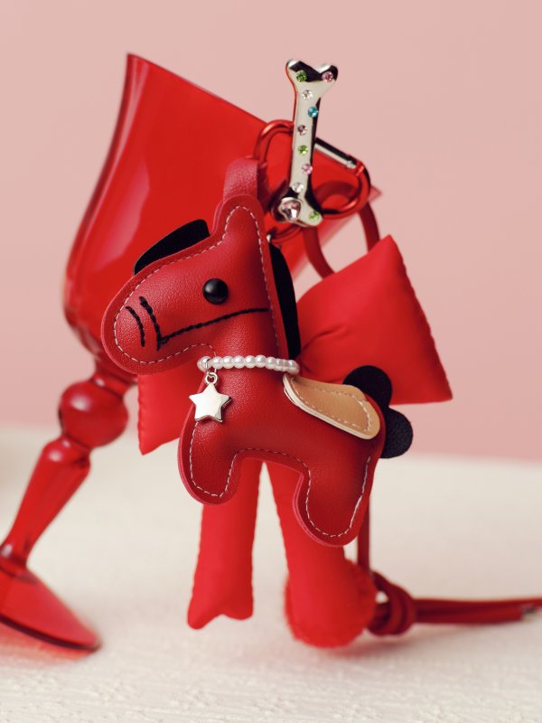 马饰毛球钥匙扣