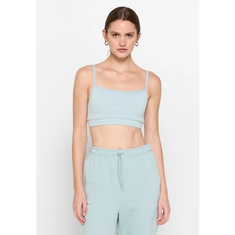 Calvin Klein运动内衣