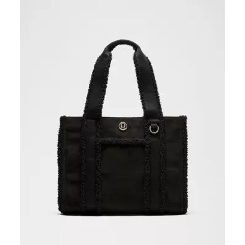 Boxy 托特包 仿羊羔绒