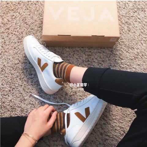 Veja满额再减€30V-90 小白鞋