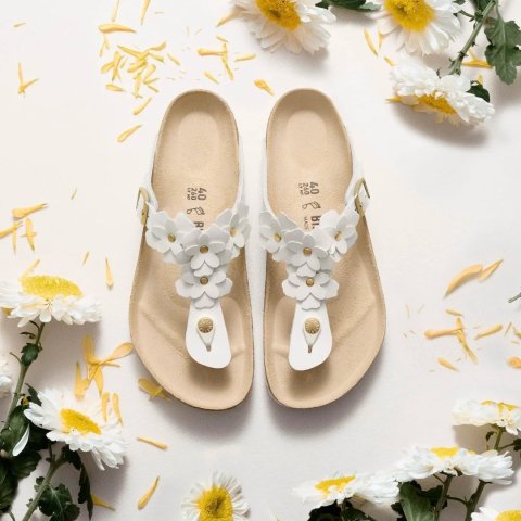 花卉图案拖鞋