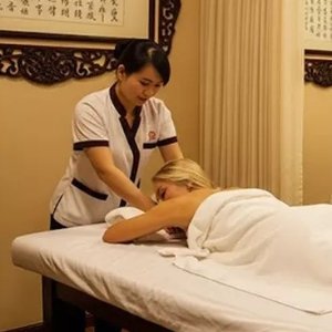 闪促！现仅€32.99/小时