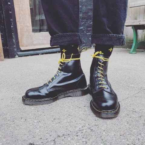 Dr. Martens 1460 黑色皮靴