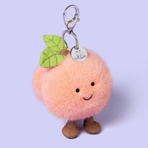 桃子挂件上架€32.99