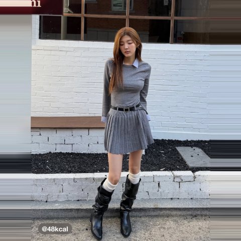 Kniehohe 尖头褶皱高跟靴