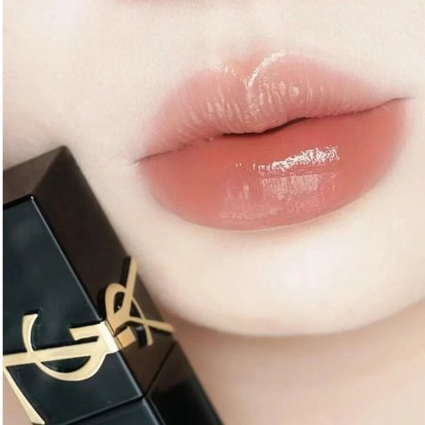 爱心唇釉 620 失温裸