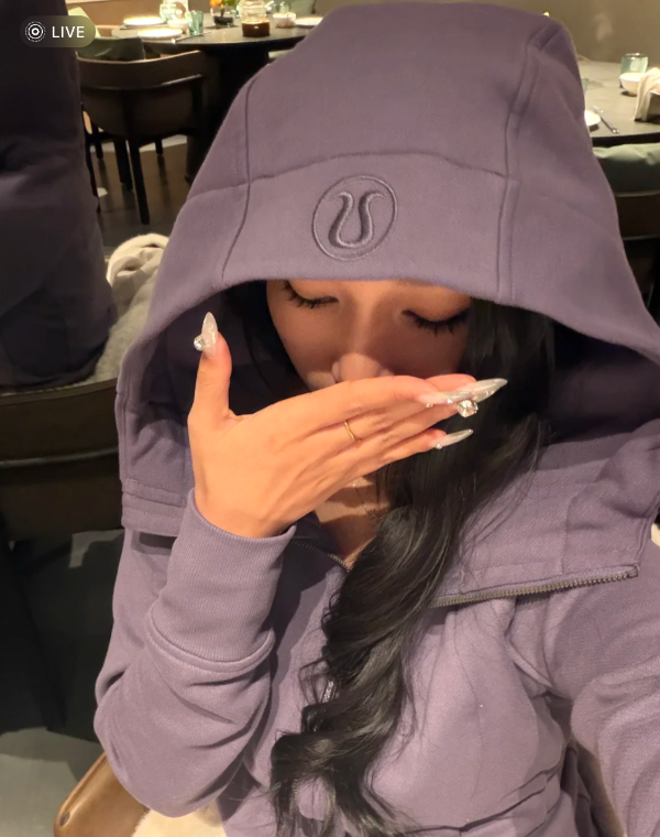 Lululemon Scuba 宽松连帽外套