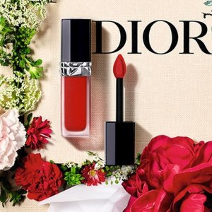 上新：Dior 2021年全新液体哑光唇釉 复古贵气心动预警！