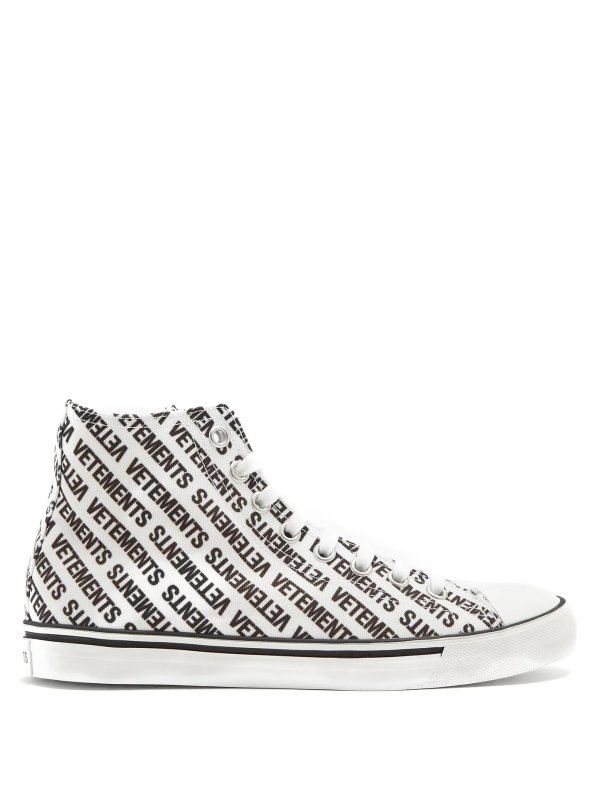 Logo-print high-top canvas 帆布鞋