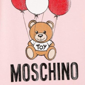 Moschino 官网冬季大促 经典小熊T恤€92.5(原€185) 围巾€50