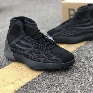 Yeezy Quantum「Onyx」上线 黑灰色调 超酷篮球鞋