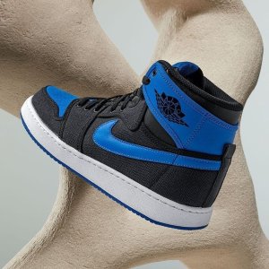 Nike Air Jordan 1 超经典的篮球鞋热卖 百搭新配色已上架