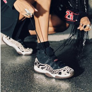 上新：Nike Air Jordan 11 Black and White 配色 Snkrs已上架