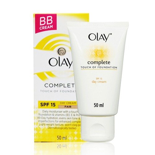 Olay Complete Touch Of Foundation Day Cream SPF15 Fair 50ml