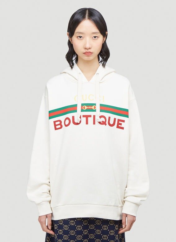 白色boutique卫衣