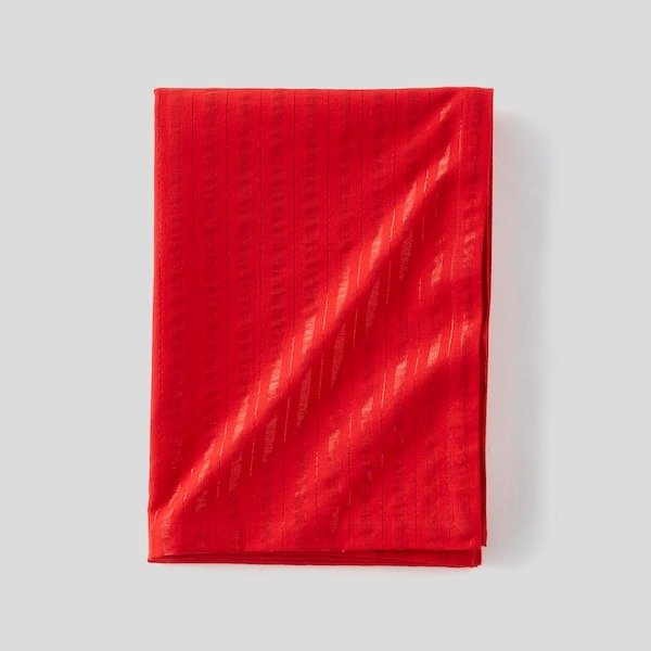 红色桌布