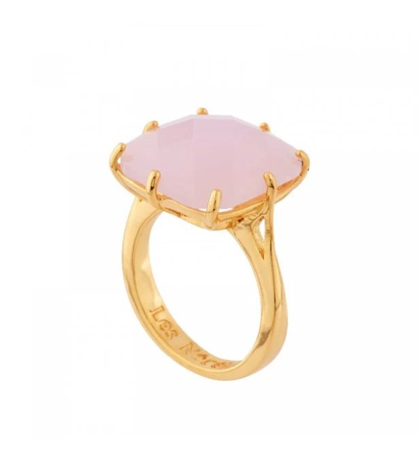 粉色钻石方形单石戒指
