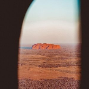 人生一定要去的景点之一！北领地 | 澳洲红色Heart“乌鲁鲁Uluru” | 日落、原野、观星
