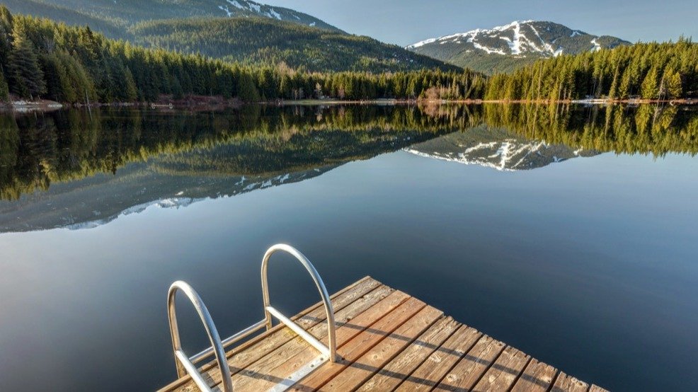加拿大西岸7大天然“泳池”，带你畅游山川、湖泊，皮划艇和独木舟给你带来意想不到的快乐！ 