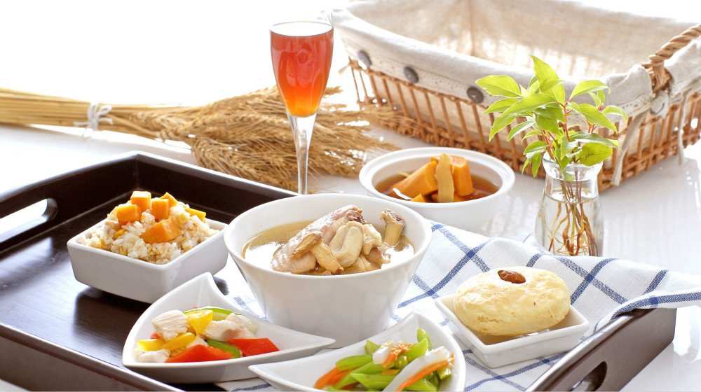 发奶!排恶露!这套月子餐食谱帮你省2000刀