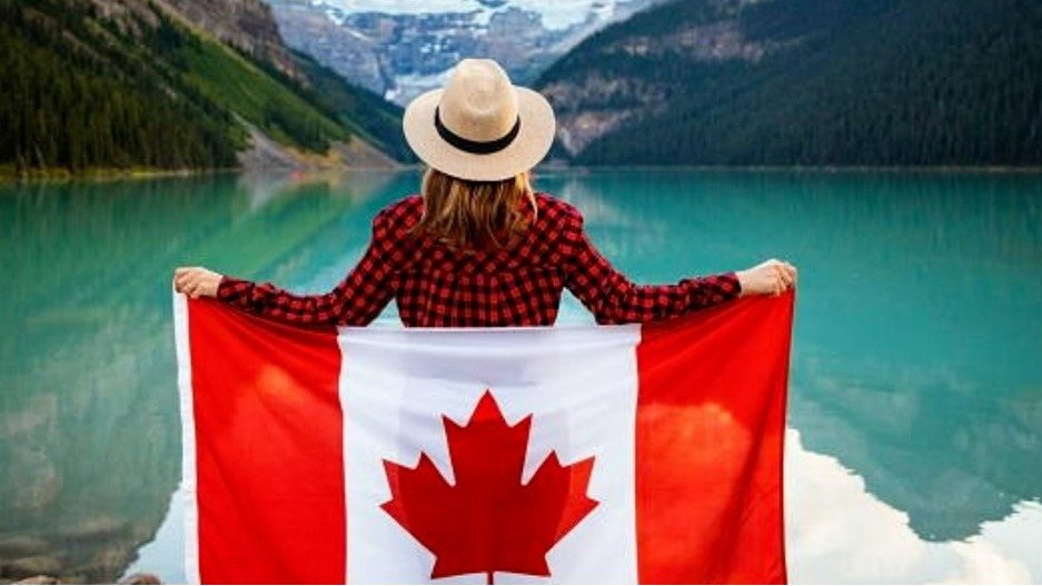 2022加拿大留学数据出炉！44万留学生中，这个国家人数第一...